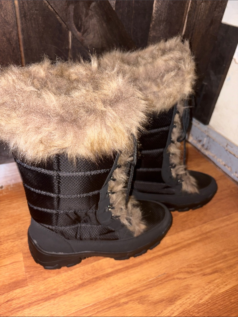 Women's Black Winter Snow Boots with Faux Fur Cuff
